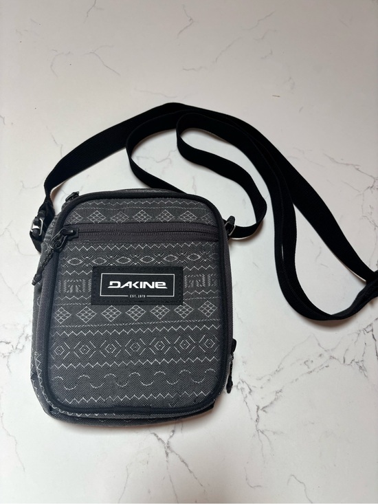 Dakine Handbags - Dakine Black and Gray Patterned Mini Crossbody Bag
